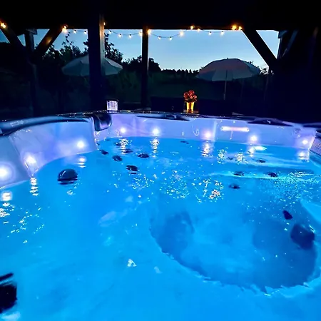 Szent Orban Panzio - Kutyabarat Penzion