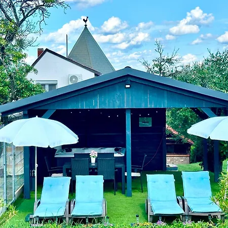 Szent Orban Panzio - Kutyabarat Guest house