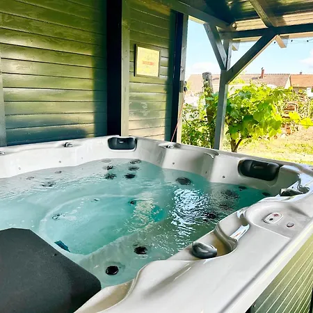 Maison d'hôtes Szent Orban Panzio - Kutyabarat Zalakaros