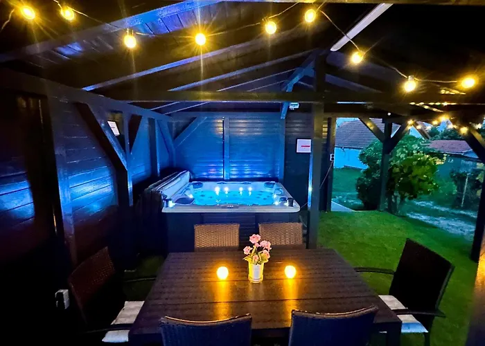 Szent Orban Panzio - Kutyabarat 4*