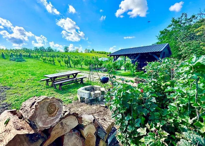 Szent Orban Panzio - Kutyabarat 4*