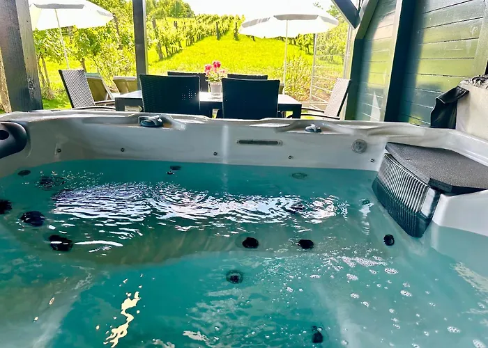 Szent Orban Panzio - Kutyabarat זלקרוס