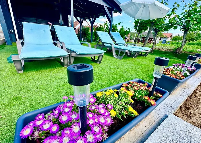 בית הארחה Szent Orban Panzio - Kutyabarat 4*