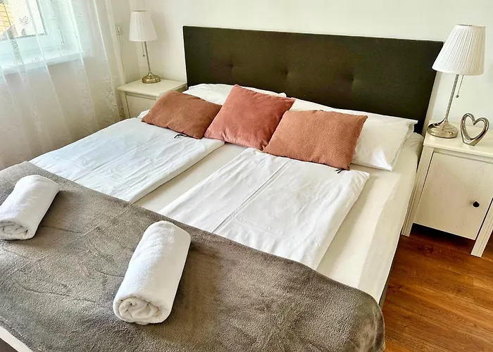 Szent Orban Panzio - Kutyabarat בית הארחה זלקרוס