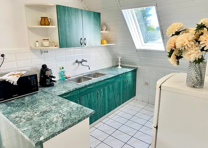 Szent Orban Panzio - Kutyabarat זלקרוס