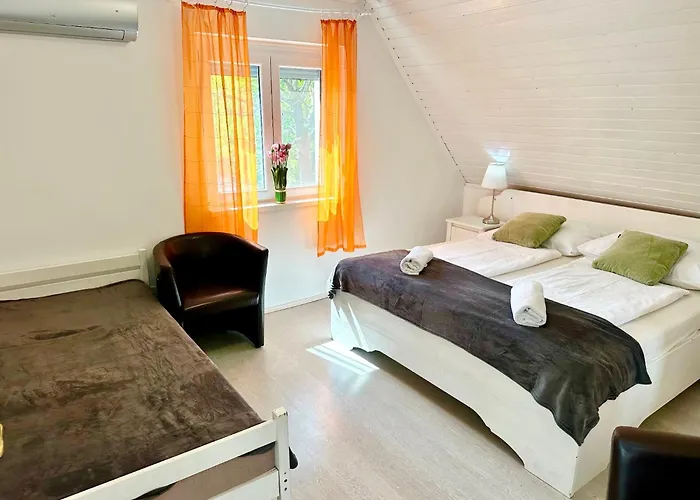 בית הארחה Szent Orban Panzio - Kutyabarat