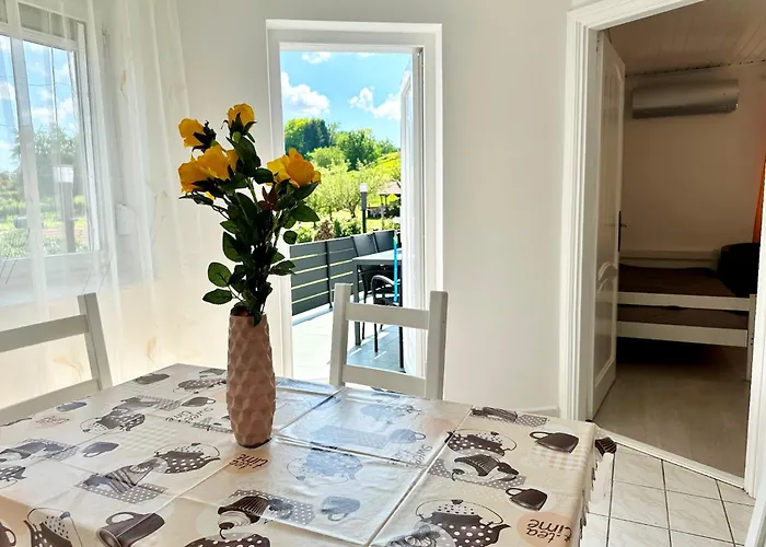 בית הארחה Szent Orban Panzio - Kutyabarat