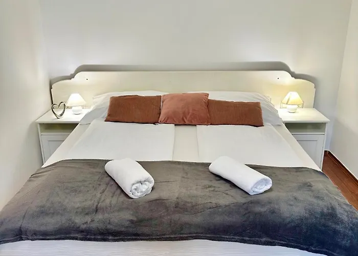 Konukevi Szent Orban Panzio - Kutyabarat 4*